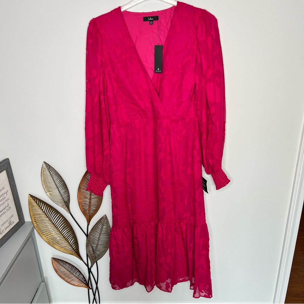 C30 NWT Lulus Appealing Passion Berry Pink Burnout Floral Jacquard Midi Dress - Picture 5 of 10